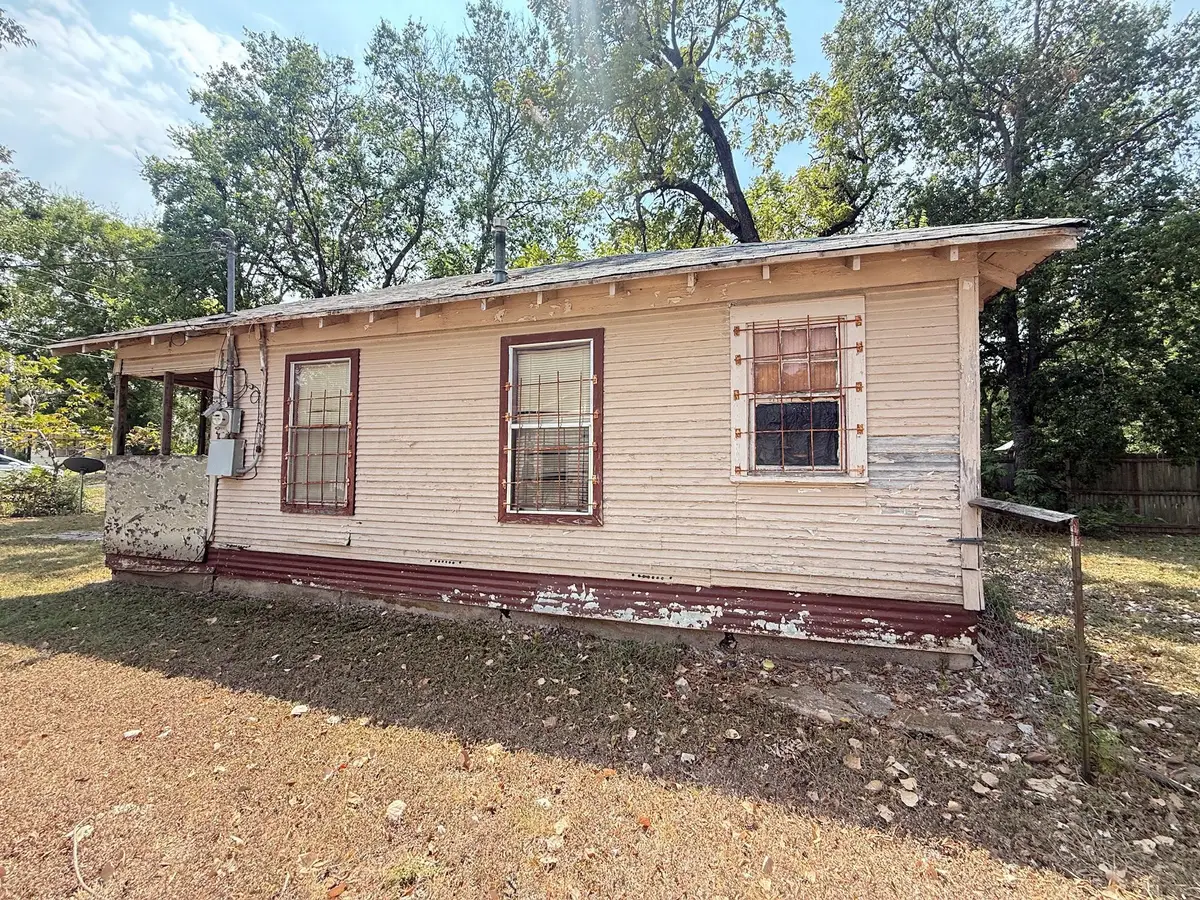 2555 Randolph Street, Dallas, TX 75241 - #1