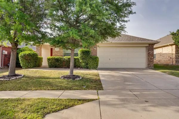 12152 Tacoma Ridge Drive, Fort Worth, TX 76244