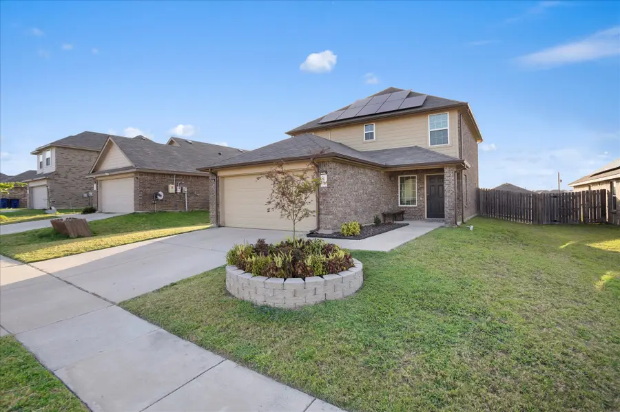 1604 Blue Jay Drive, Ennis, TX 75119 - #2
