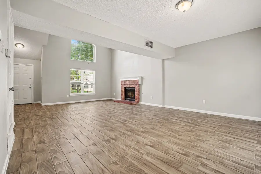 307 Hopewell Street, Grand Prairie, TX 75052 - #3