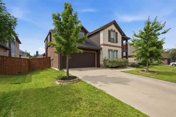 1112 Bear Oak Drive, Burleson, TX 76028