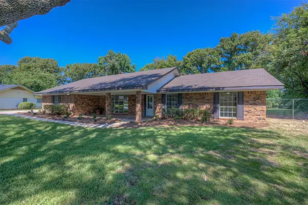 220 Walnut Lane, Bossier City, LA 71111