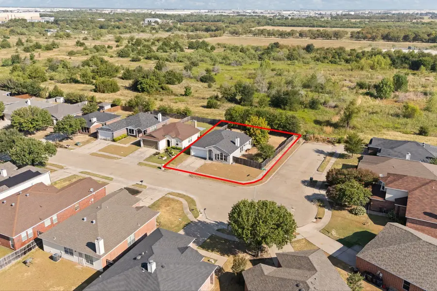 1025 Buffalo Springs Drive, Fort Worth, TX 76140 - #3