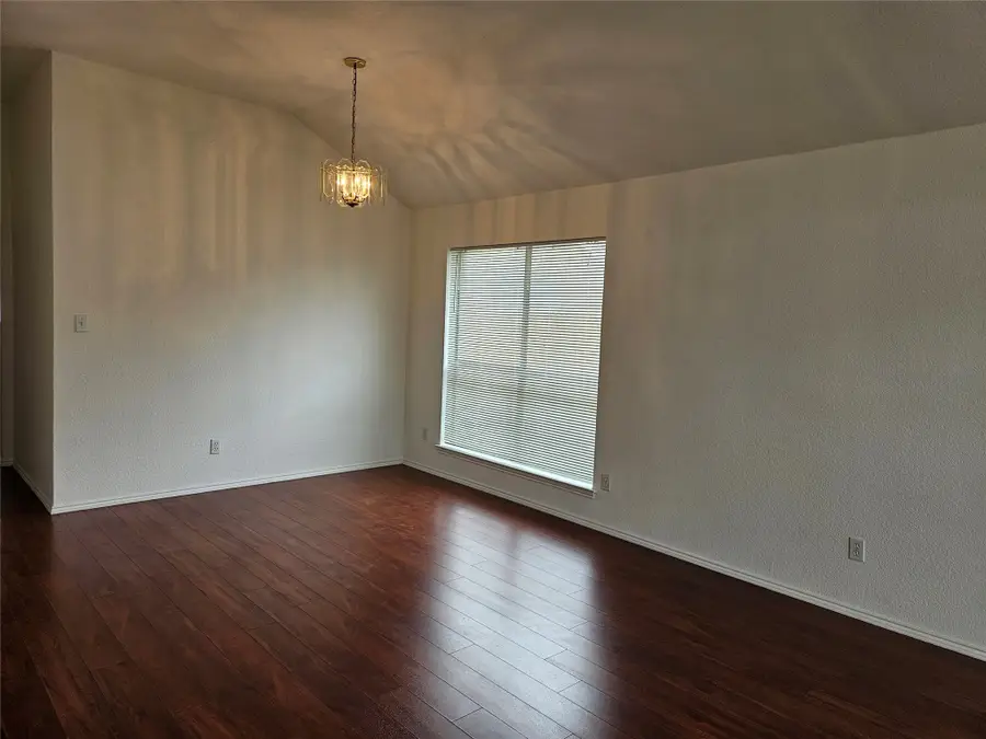 5901 Rising Meadow Drive, Arlington, TX 76018 - #2