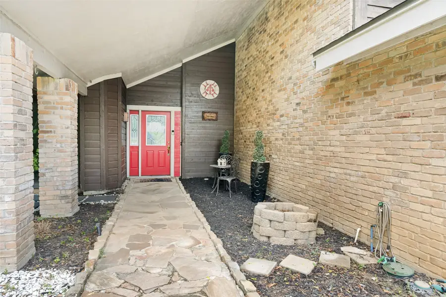 2512 Winding Hollow Lane, Arlington, TX 76006 - #2