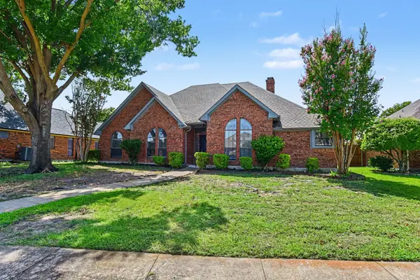 8306 Navigation Drive, Rowlett, TX 75088