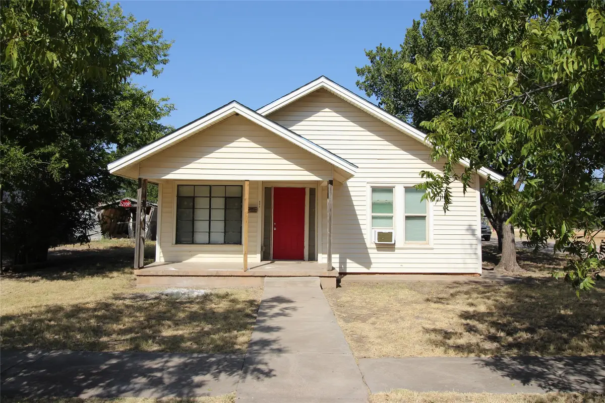 802 S Anson, Stamford, TX 79533 - #1