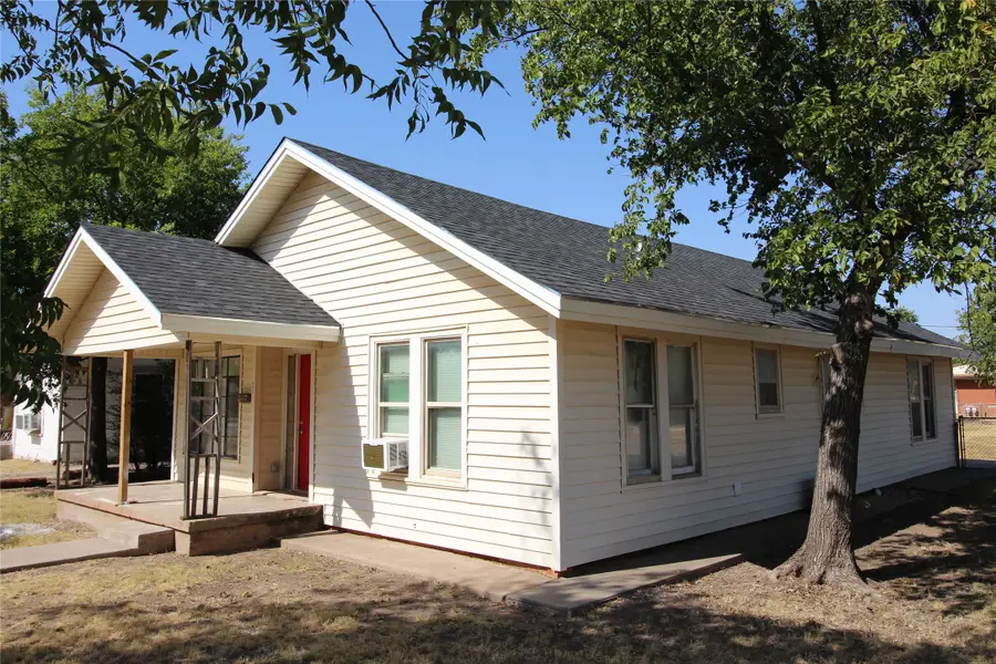 802 S Anson, Stamford, TX 79533 - #3