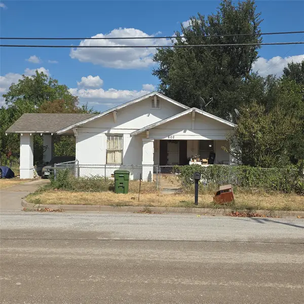 602 NW 4th Avenue, Mineral Wells, TX 76067