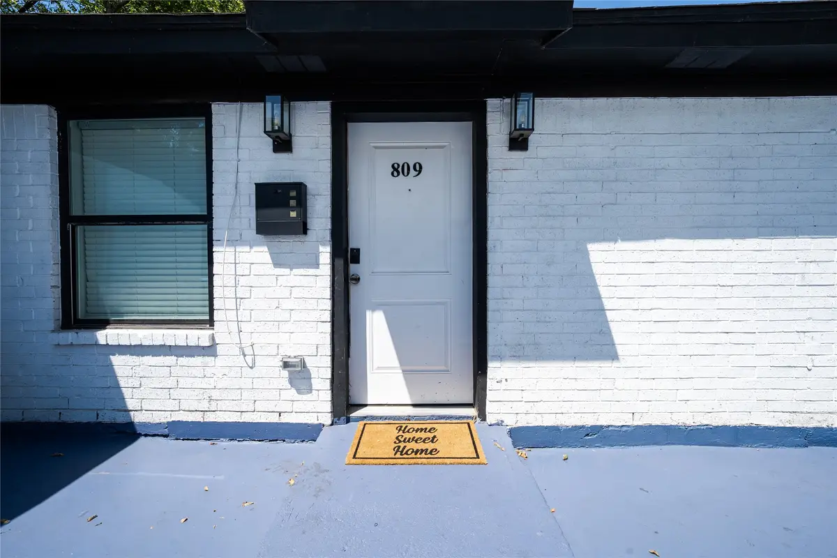809 W Broadus Street, Fort Worth, TX 76115 - #1