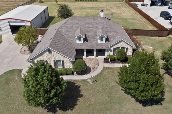 320 Brooks Drive, Nevada, TX 75173