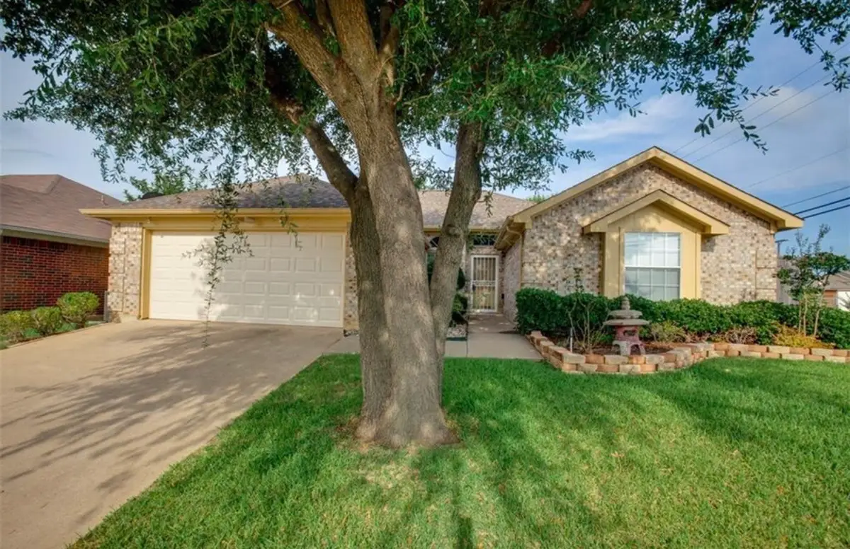 6200 Pierce Arrow Drive, Arlington, TX 76001 - #1
