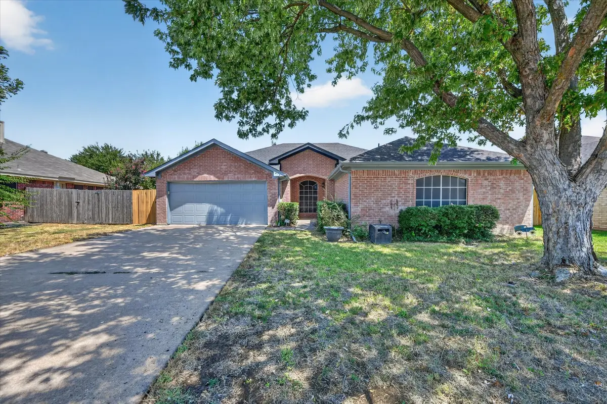 279 Vaden Avenue, Burleson, TX 76028 - #1
