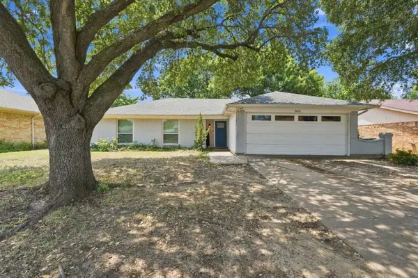 8224 Saint Patrick Street, North Richland Hills, TX 76180