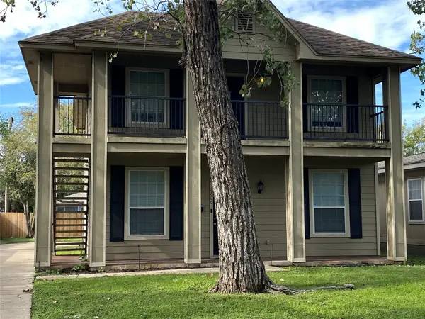 2822 Livingston Avenue, Fort Worth, TX 76110