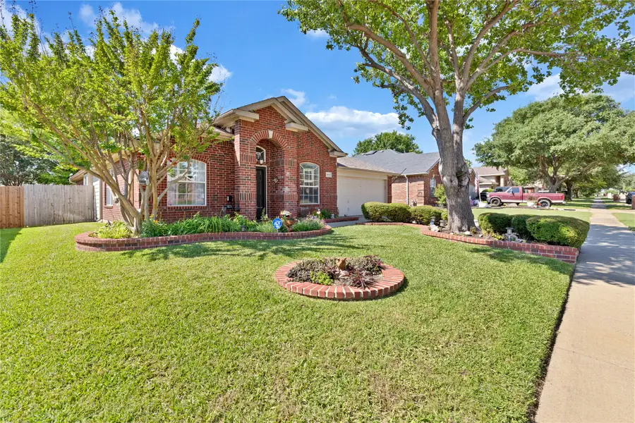 1065 Springhill Drive, Saginaw, TX 76179 - #3