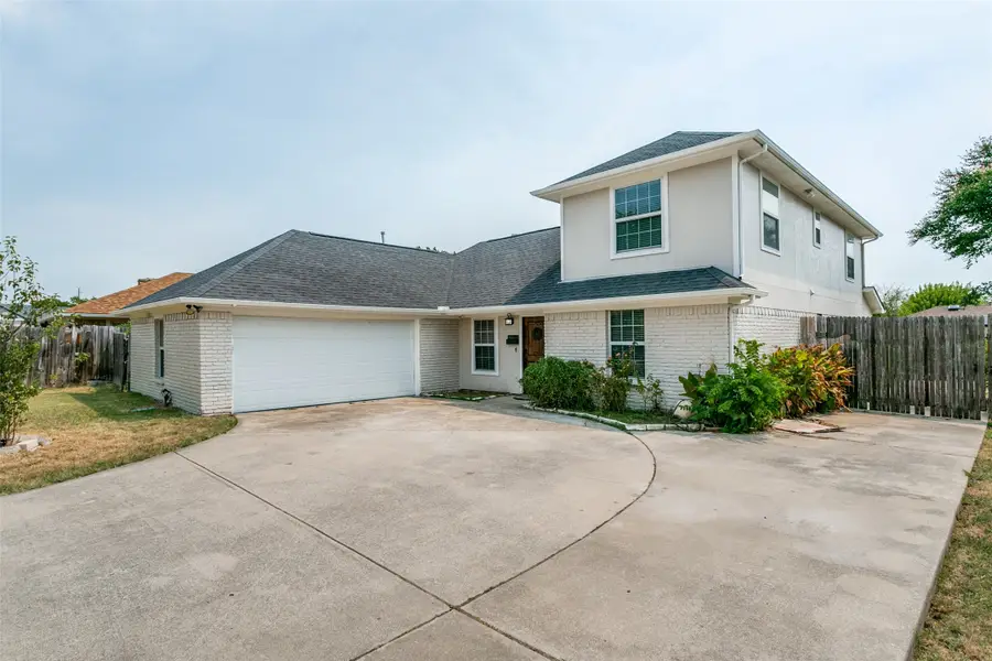 2124 Brentwood Lane, Carrollton, TX 75006 - #2