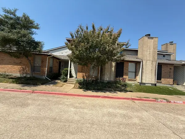 4922 Rolling Vista, Mesquite, TX 75150