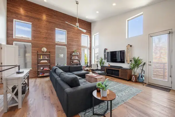 2421 N Garrett Avenue #1, Dallas, TX 75206