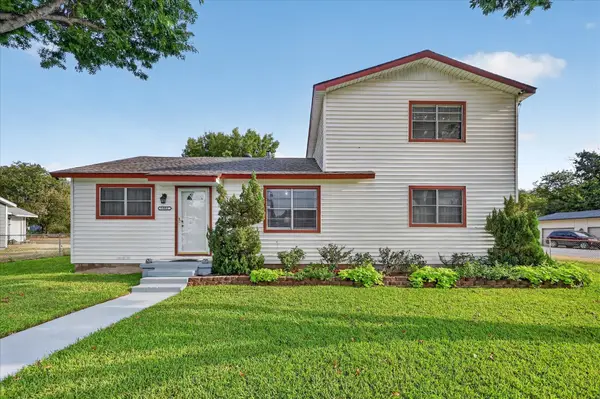 5800 Isbell Street, Sansom Park, TX 76114