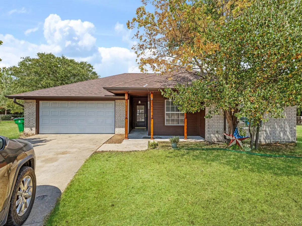 625 Linda Court, Joshua, TX 76058 - #1