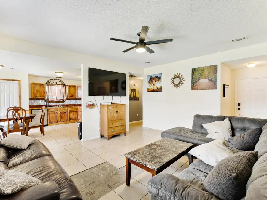 625 Linda Court, Joshua, TX 76058 - #2