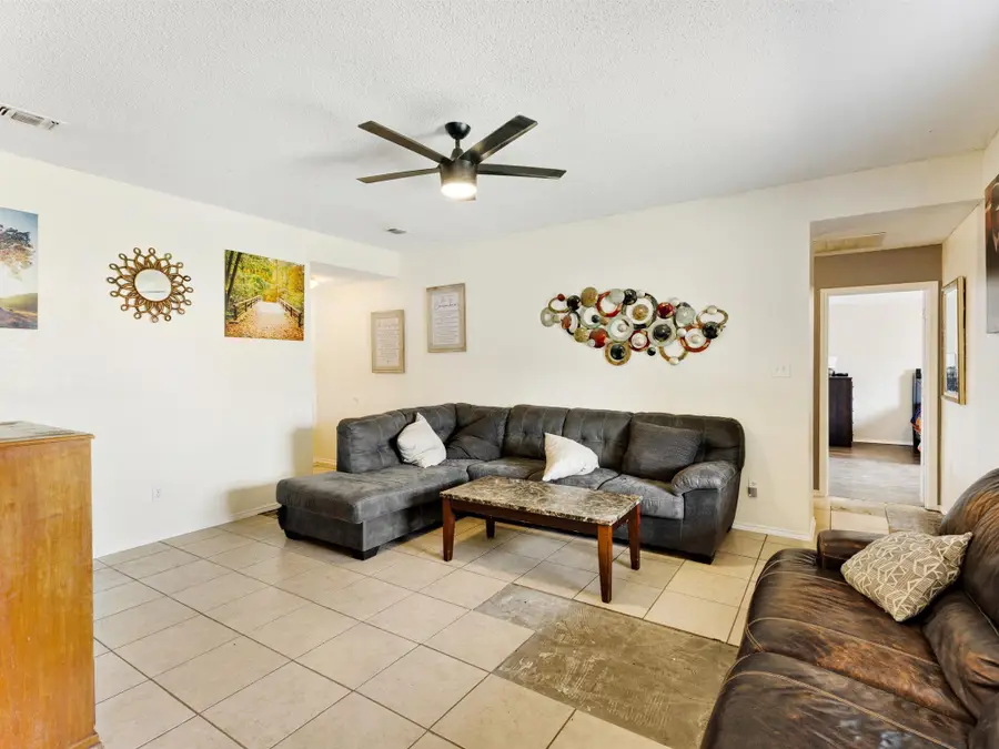 625 Linda Court, Joshua, TX 76058 - #3