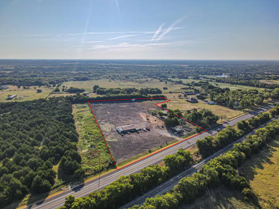5271 N Us Highway 69, Celeste, TX 75423 - #3