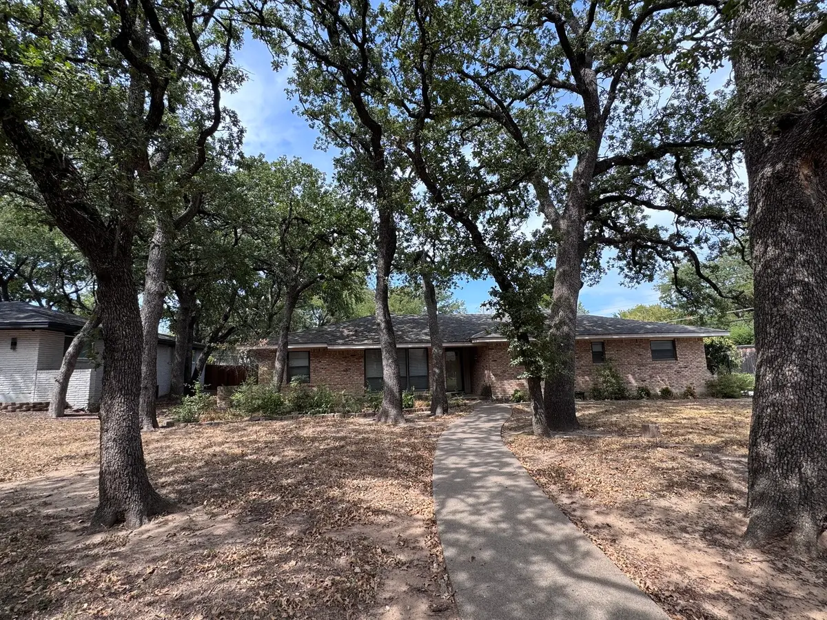 806 Sharpshire Street, Grand Prairie, TX 75050 - #1