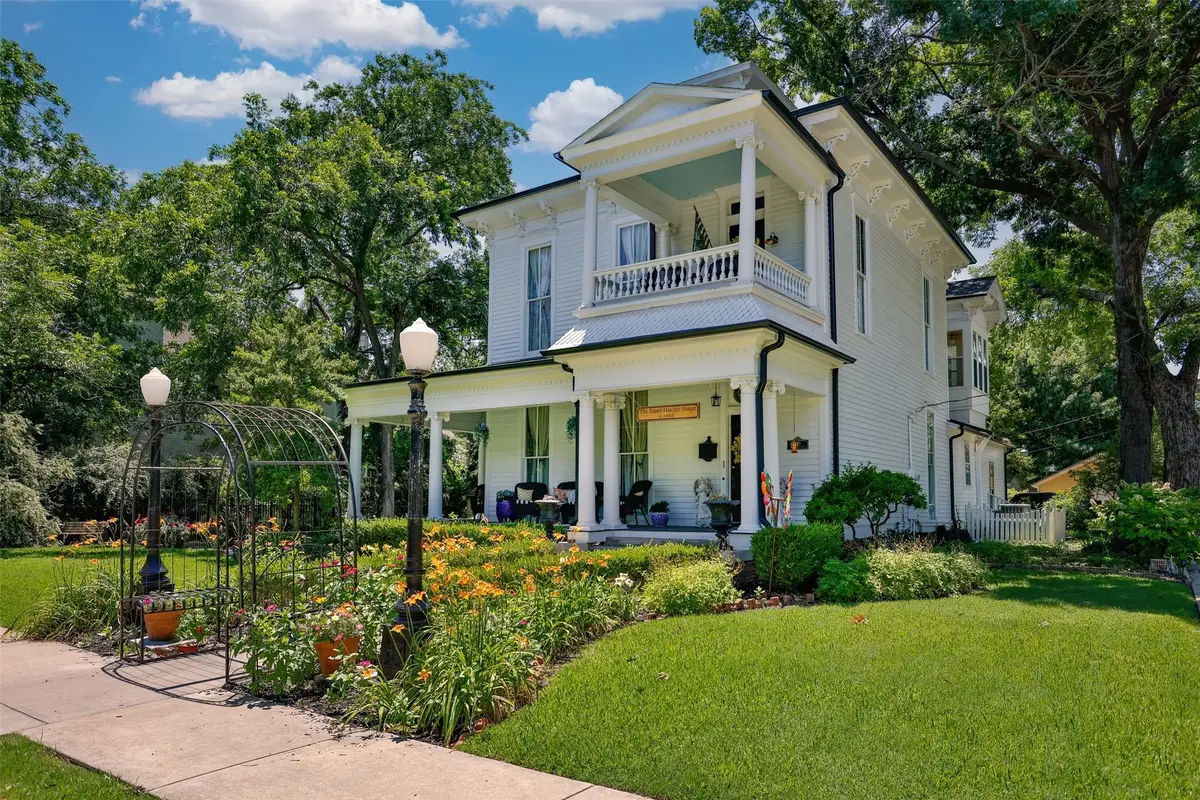 319 S Denton Street, Gainesville, TX 76240 - #1