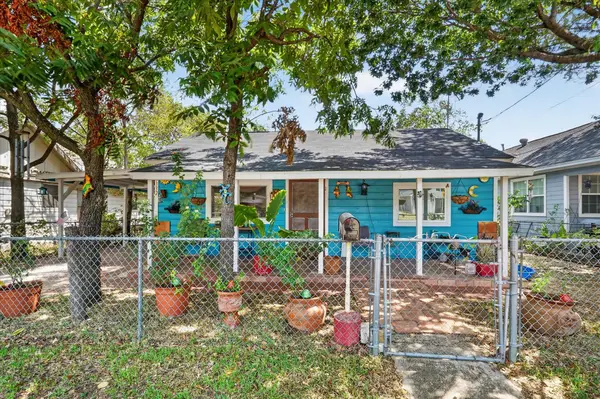3332 Coronet Boulevard, Dallas, TX 75212