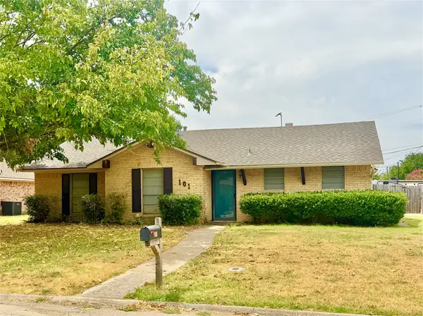 101 Diane Drive, Sanger, TX 76266