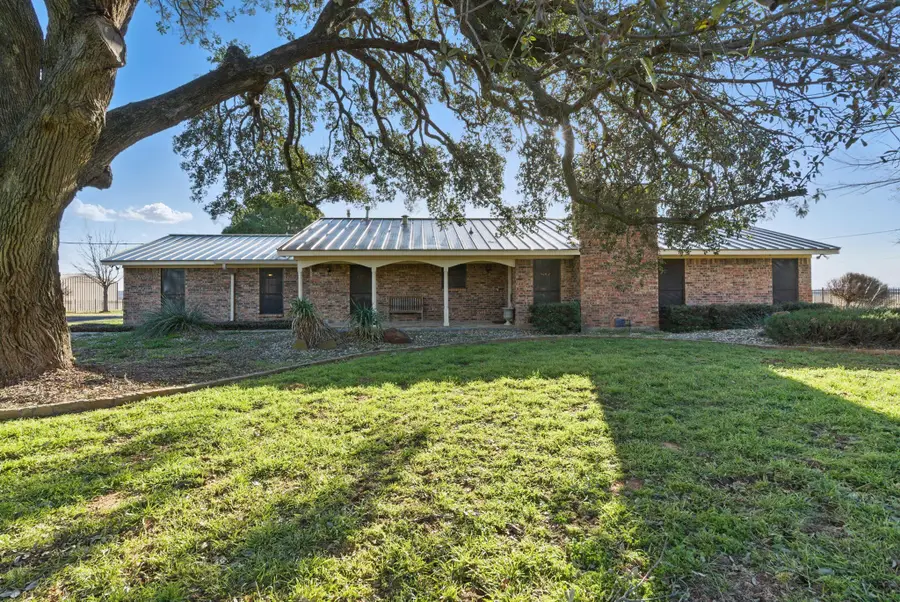 401 Hubbard Lane, Lipan, TX 76462 - #2