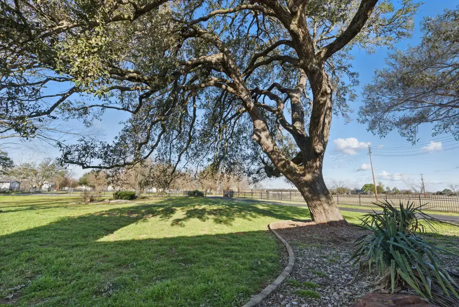 401 Hubbard Lane, Lipan, TX 76462 - #3