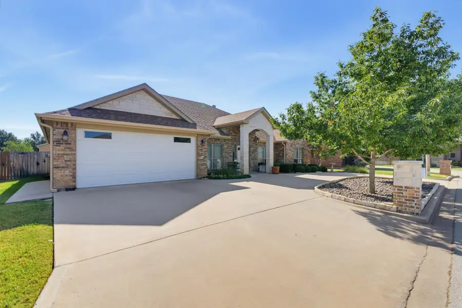 3225 White Oaks Drive, Abilene, TX 79606 - #3