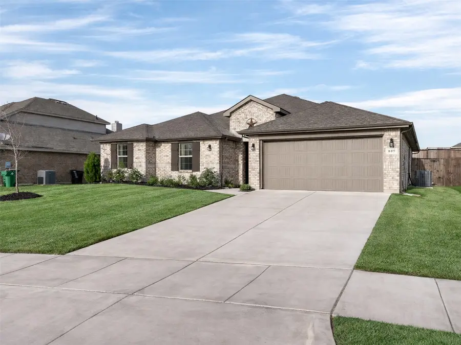 805 Alexandria Lane, Joshua, TX 76058 - #2