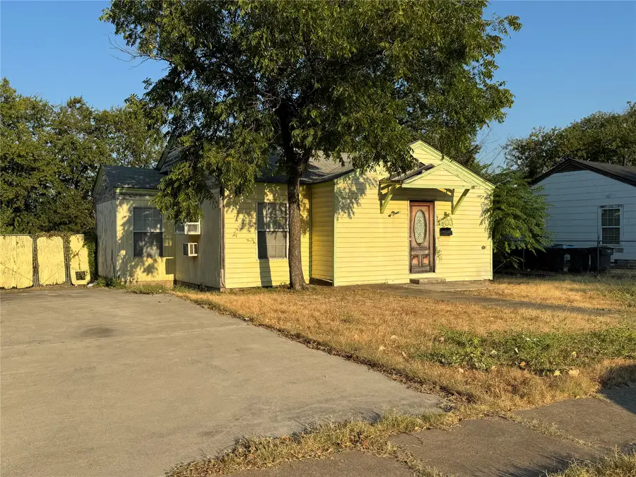 3203 Runnels Street, Fort Worth, TX 76106 - #3