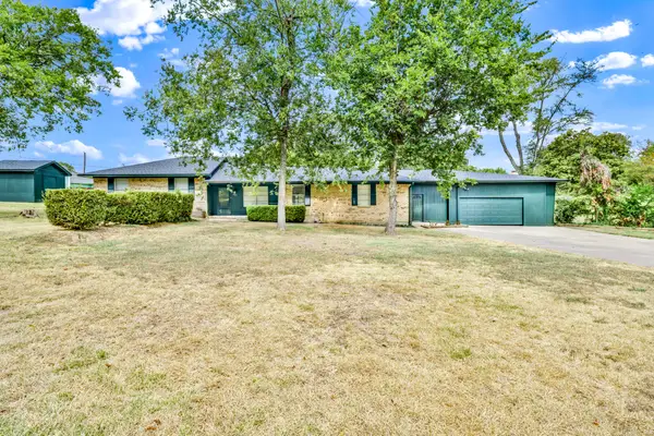 15651 Watson Drive, Kemp, TX 75143
