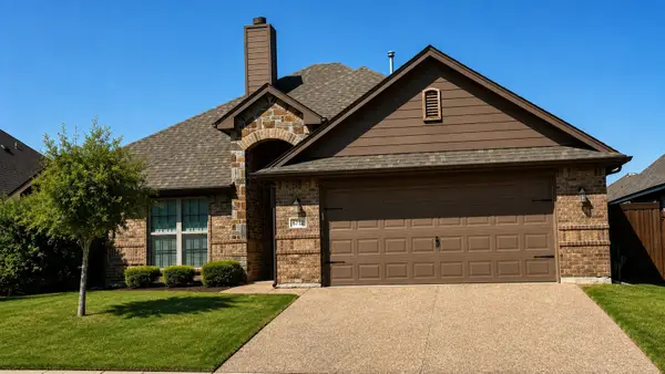 6712 Fire Dance Drive, Benbrook, TX 76126