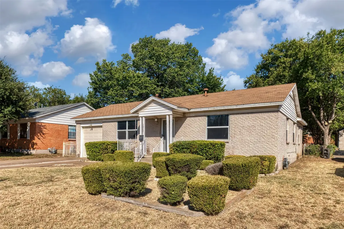 1017 E Spurgeon Street, Fort Worth, TX 76115 - #1