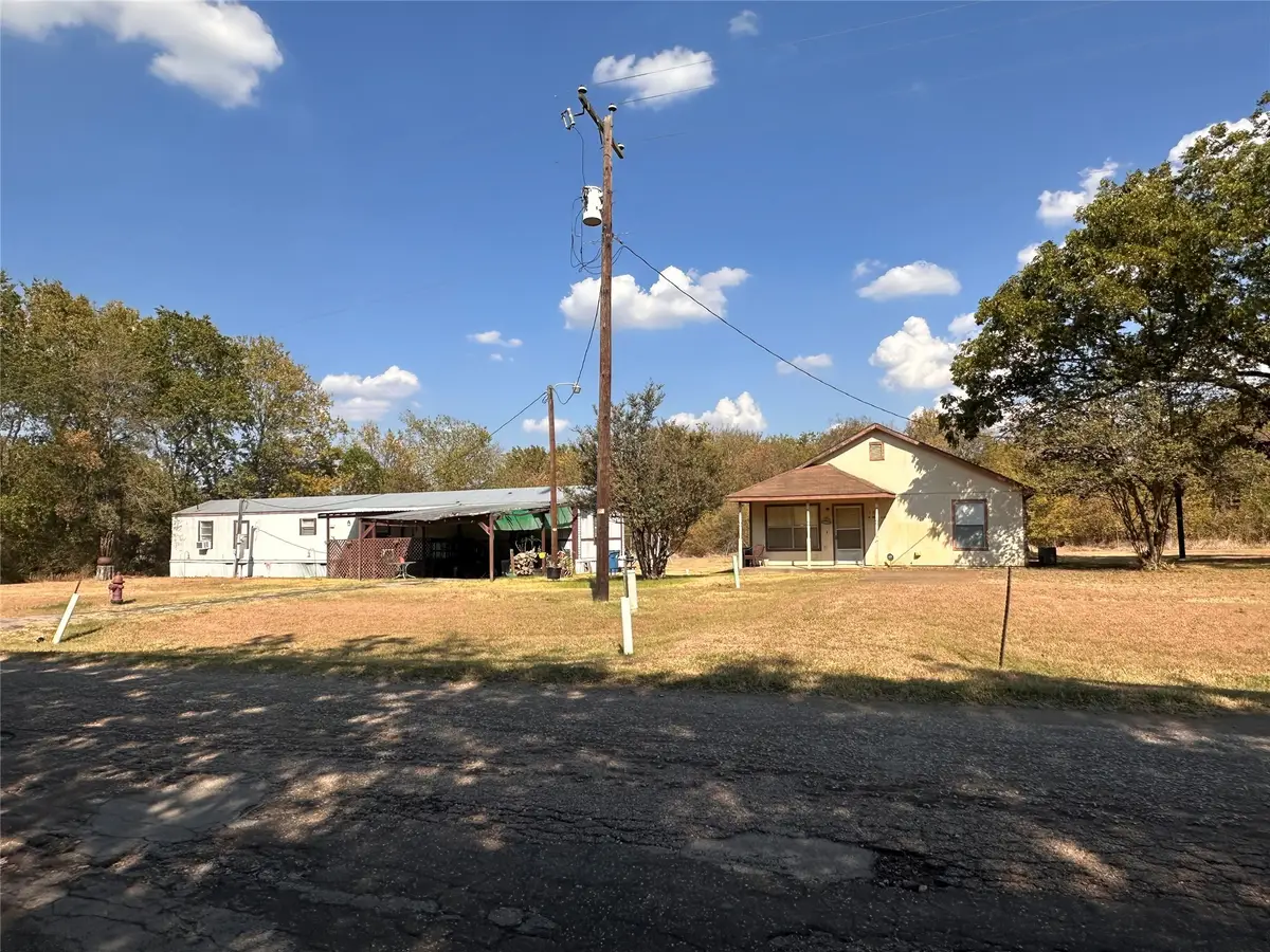 520 N Mlk Avenue, Wortham, TX 76693 - #1