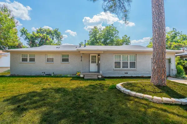 6716 John Drive, Richland Hills, TX 76118