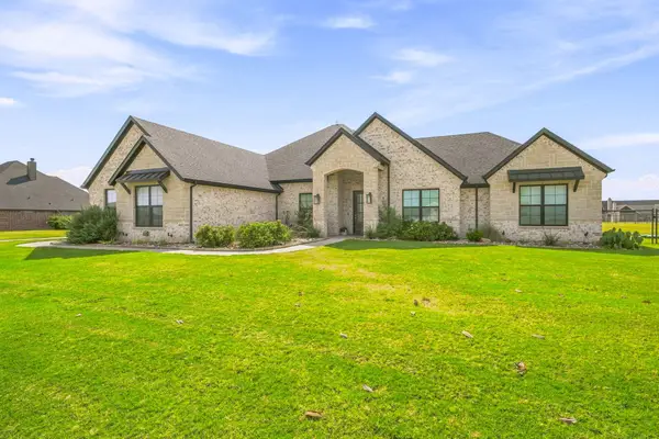 212 Buena Vista Drive, Godley, TX 76044