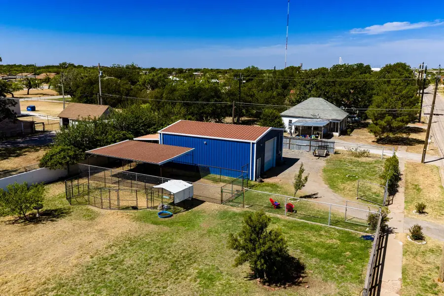 502 S Orient Street, Stamford, TX 79553 - #3