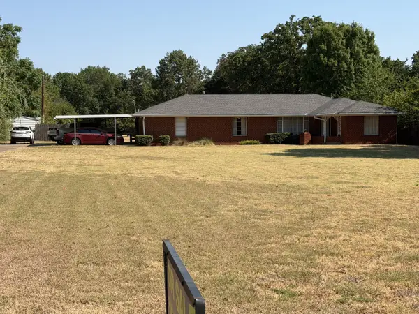 1329 E Union Bower Road, Irving, TX 75061