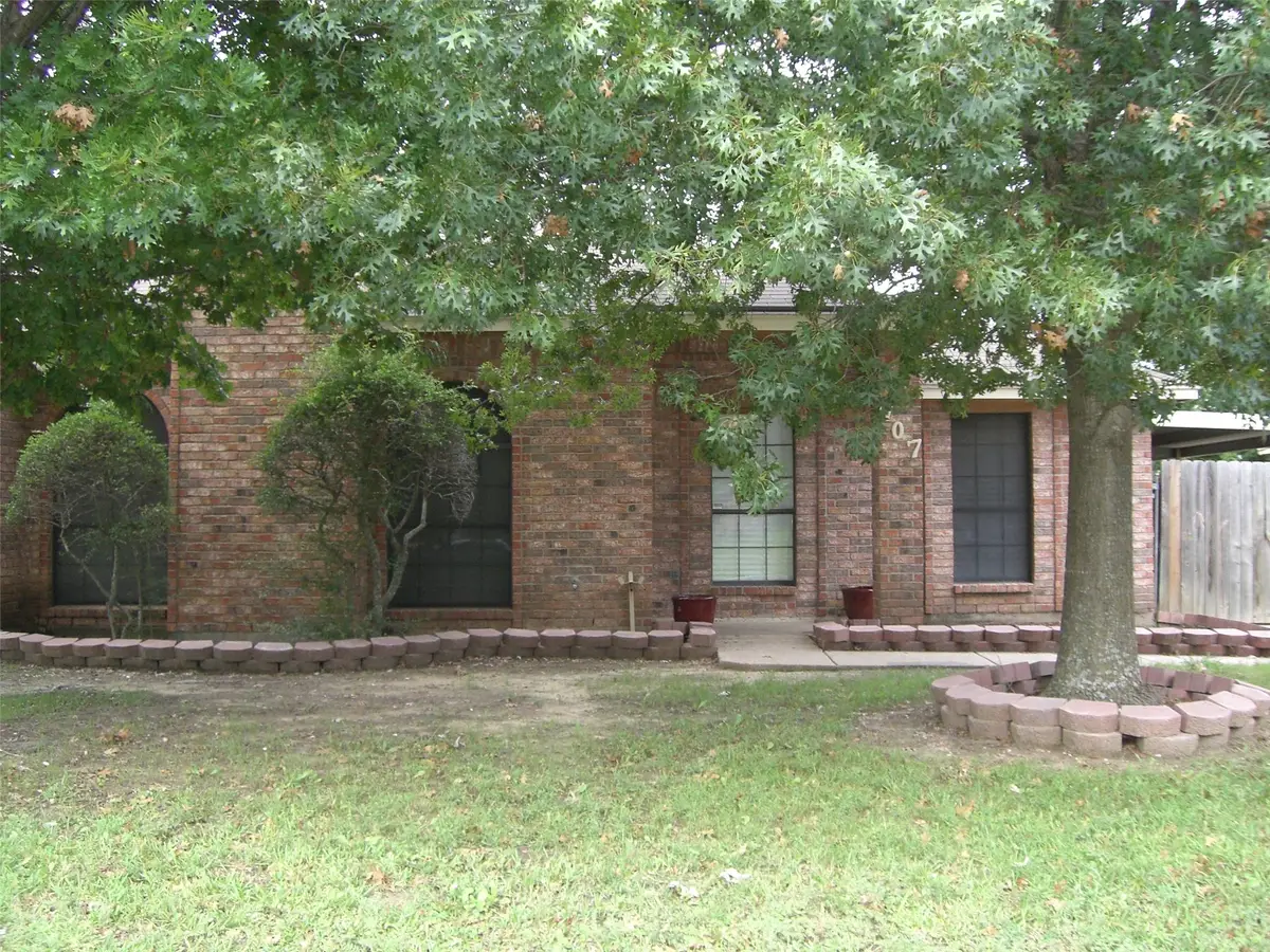 707 Lemons Street, Cedar Hill, TX 75104 - #1