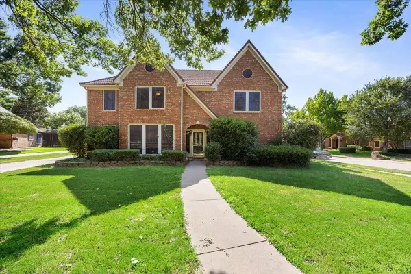 2400 Silverthorne Court, Highland Village, TX 75077