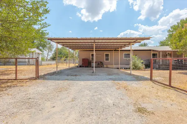 615 SW 20th Street, Mineral Wells, TX 76067