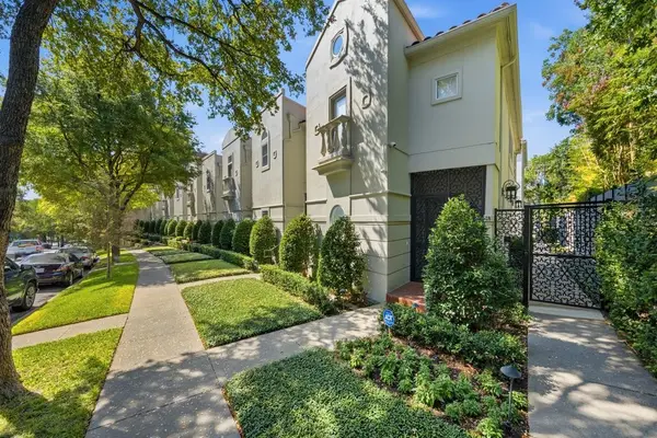 3707 Gilbert Avenue #17, Dallas, TX 75219