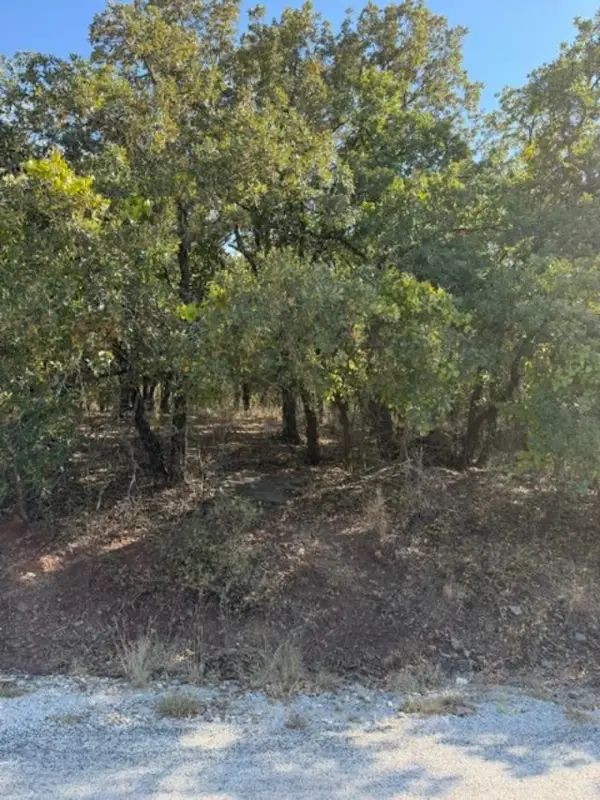 188 Cherokee Trail, Nocona, TX 76255